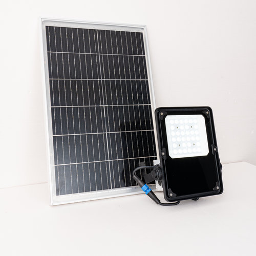 Reflektor solarny o mocy 20 W